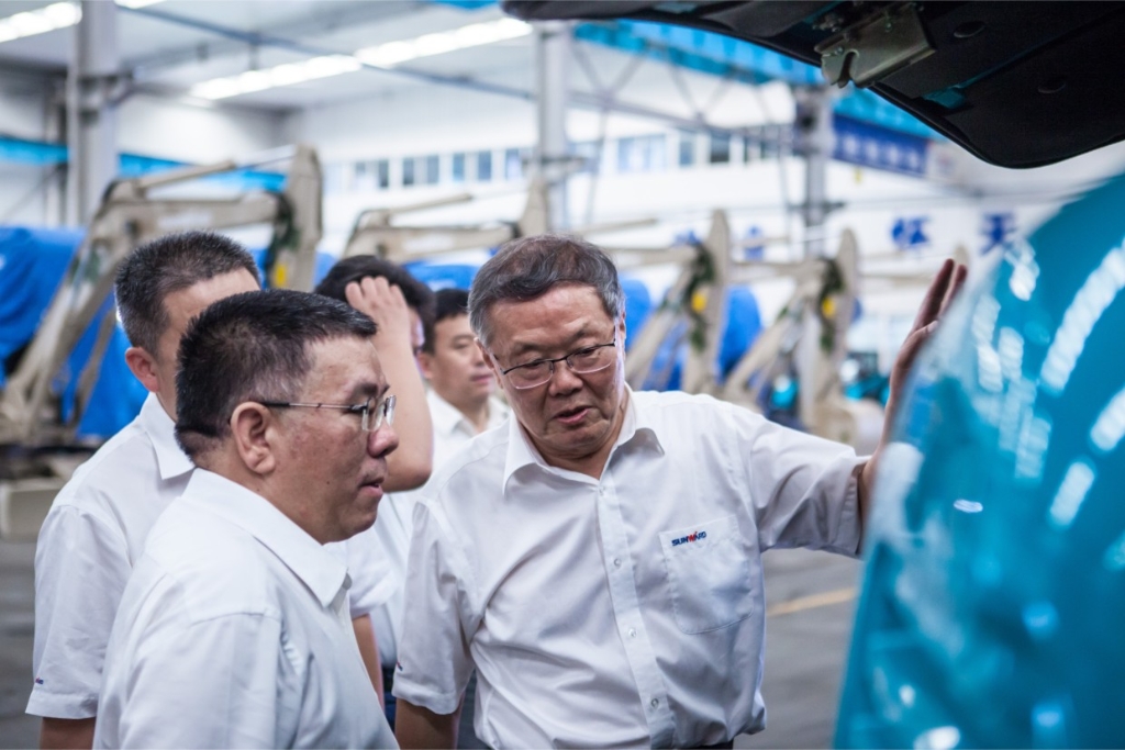 柳工集团曾光安董事长一行UED在线官网网页版(中国)唯一官方网站智能考察交流