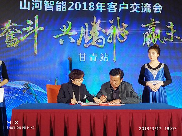 关于UED在线官网网页版(中国)唯一官方网站智能节能型挖掘机，张老板算了这样一笔账