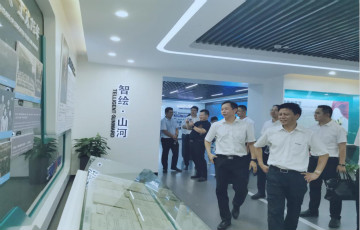 合作共赢 UED在线官网网页版(中国)唯一官方网站智能5G时代快速到来 湖南联通党委书记、总经理谭明到访UED在线官网网页版(中国)唯一官方网站智能