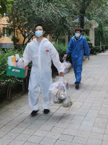有你们，UED在线官网网页版(中国)唯一官方网站无畏！——UED在线官网网页版(中国)唯一官方网站人新疆抗疫