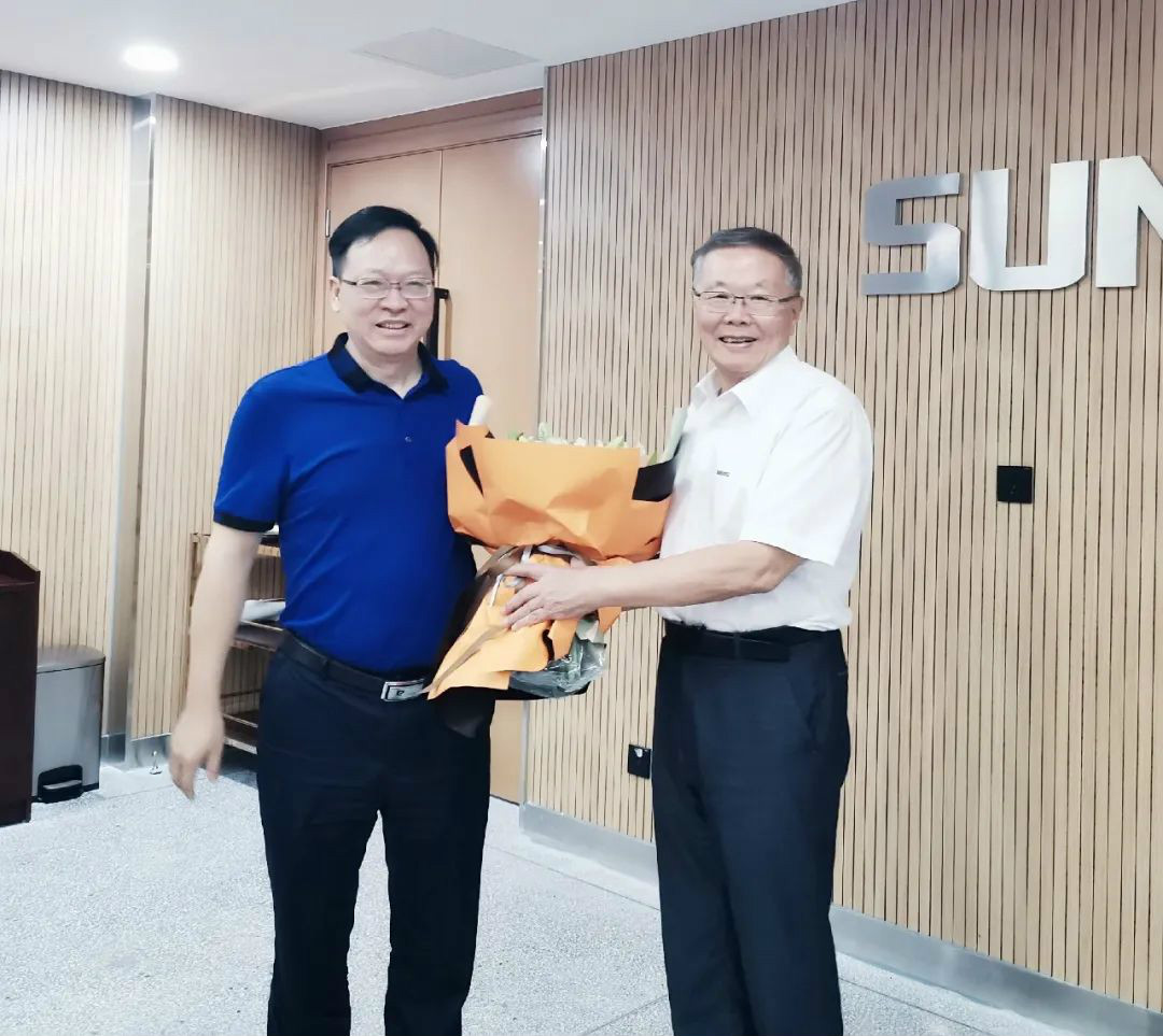 中南大学机电工程学院肖来荣书记到访UED在线官网网页版(中国)唯一官方网站智能