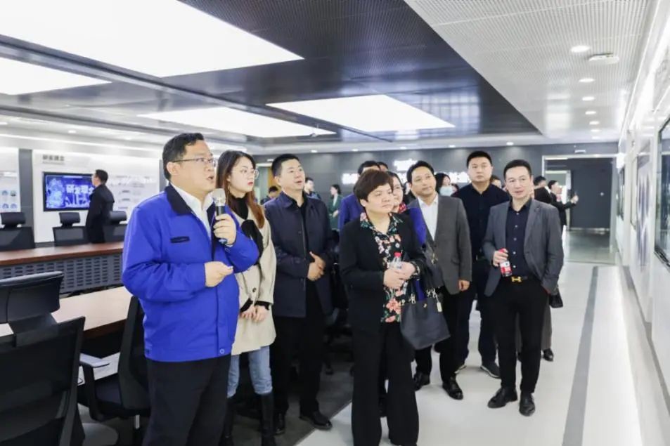民主党派湖南省委机关青工委团队一行考察UED在线官网网页版(中国)唯一官方网站智能