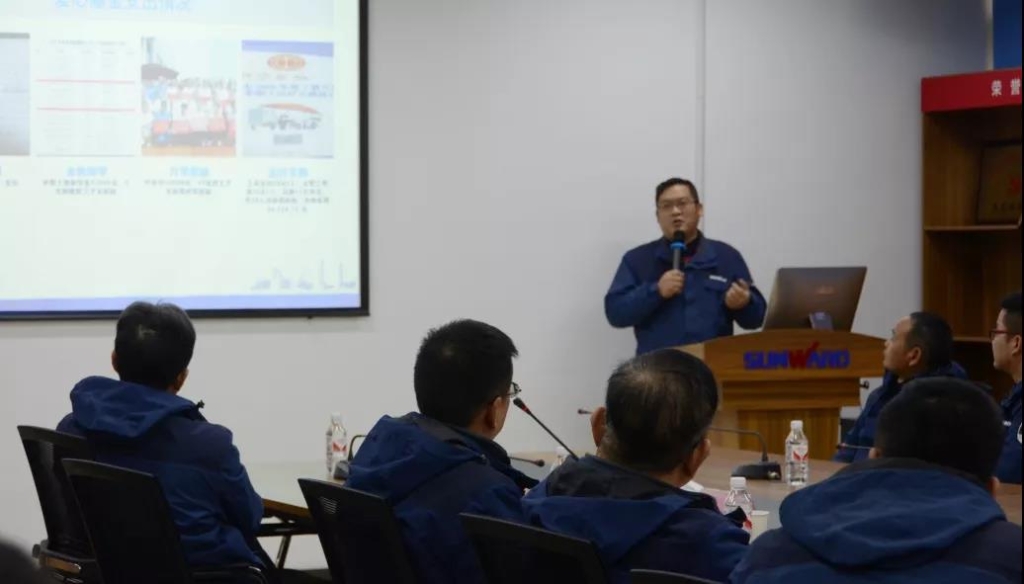 UED在线官网网页版(中国)唯一官方网站智能召开春节困难职工座谈会