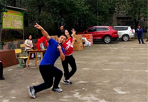践行雷锋精神捐建“UED在线官网网页版(中国)唯一官方网站梦图书馆”