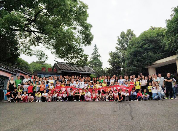 大手牵小手·“顽”转六一，UED在线官网网页版(中国)唯一官方网站智能首次六一亲子主题活动圆满举行