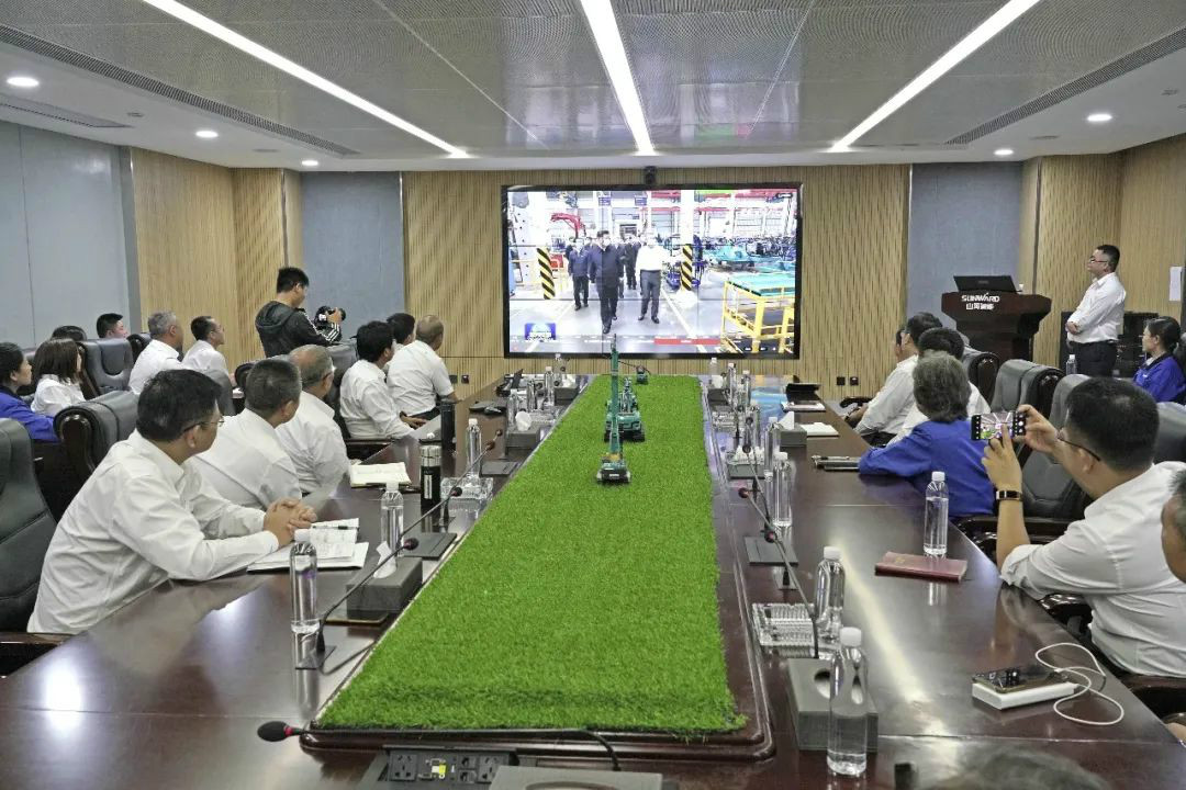 总书记“点赞”UED在线官网网页版(中国)唯一官方网站创新，UED在线官网网页版(中国)唯一官方网站智能集中收看《新闻联播》