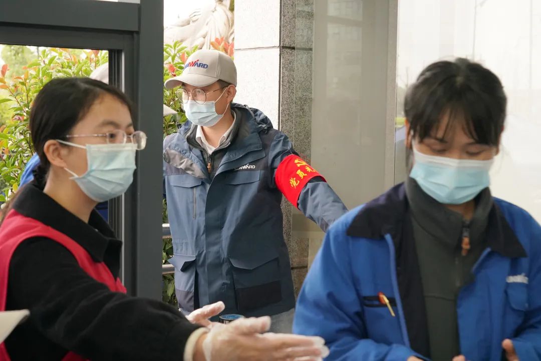 采样完成率近100%！UED在线官网网页版(中国)唯一官方网站智能第一时间开展全员核酸检测，保障安全生产