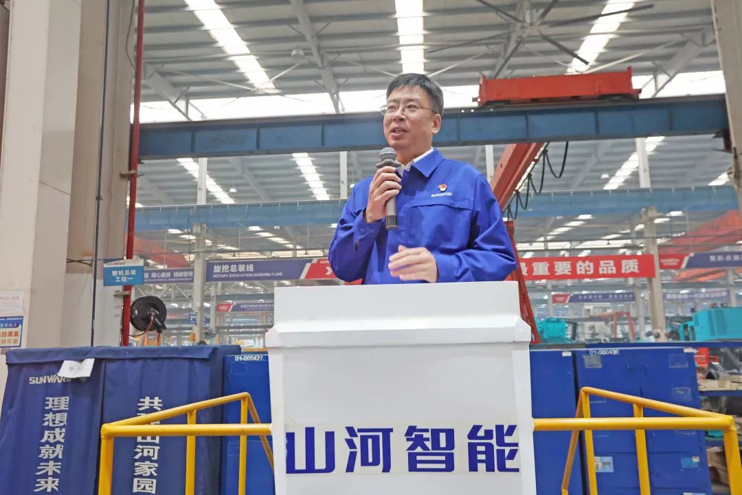 向榜样学习！UED在线官网网页版(中国)唯一官方网站智能56名职工受到职工职业技能竞赛表彰