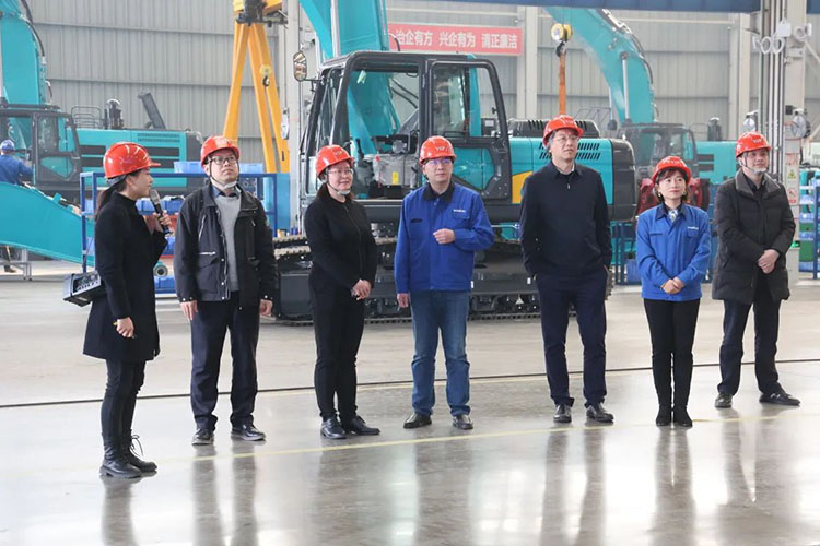 中国上市公司协会党委委员、副秘书长刘翠兰一行调研UED在线官网网页版(中国)唯一官方网站智能