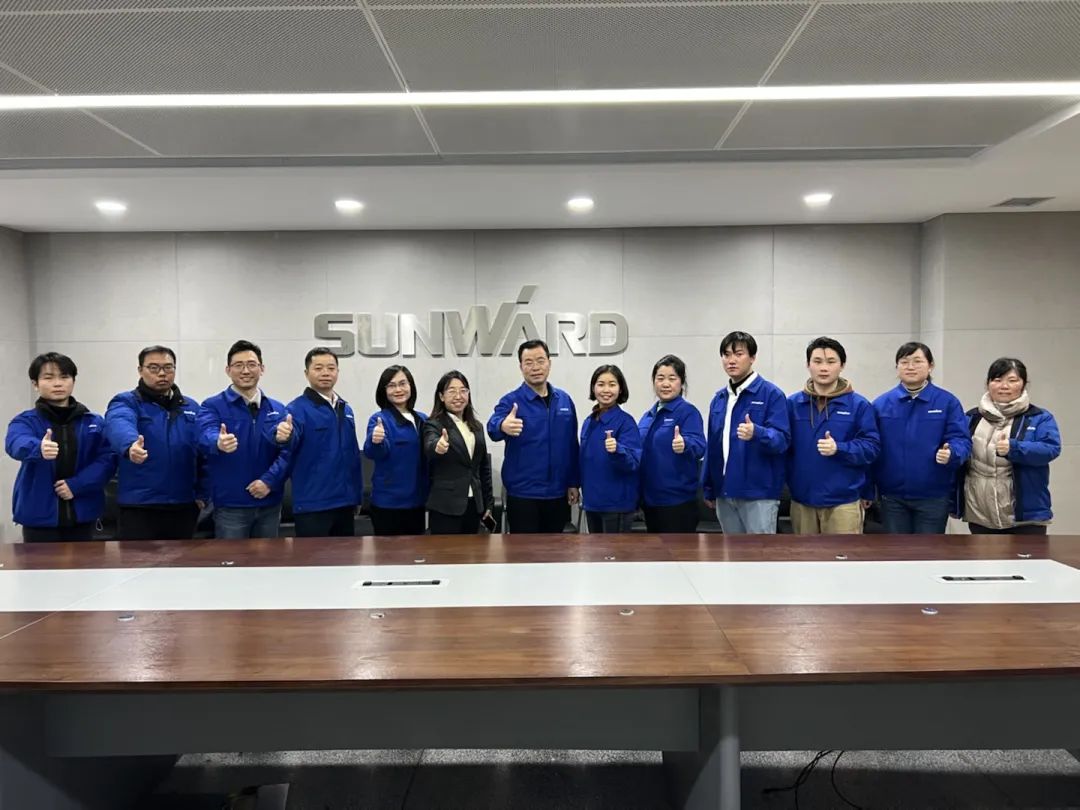 一金一铜二优秀！UED在线官网网页版(中国)唯一官方网站智能斩获“华辰杯”多个大奖