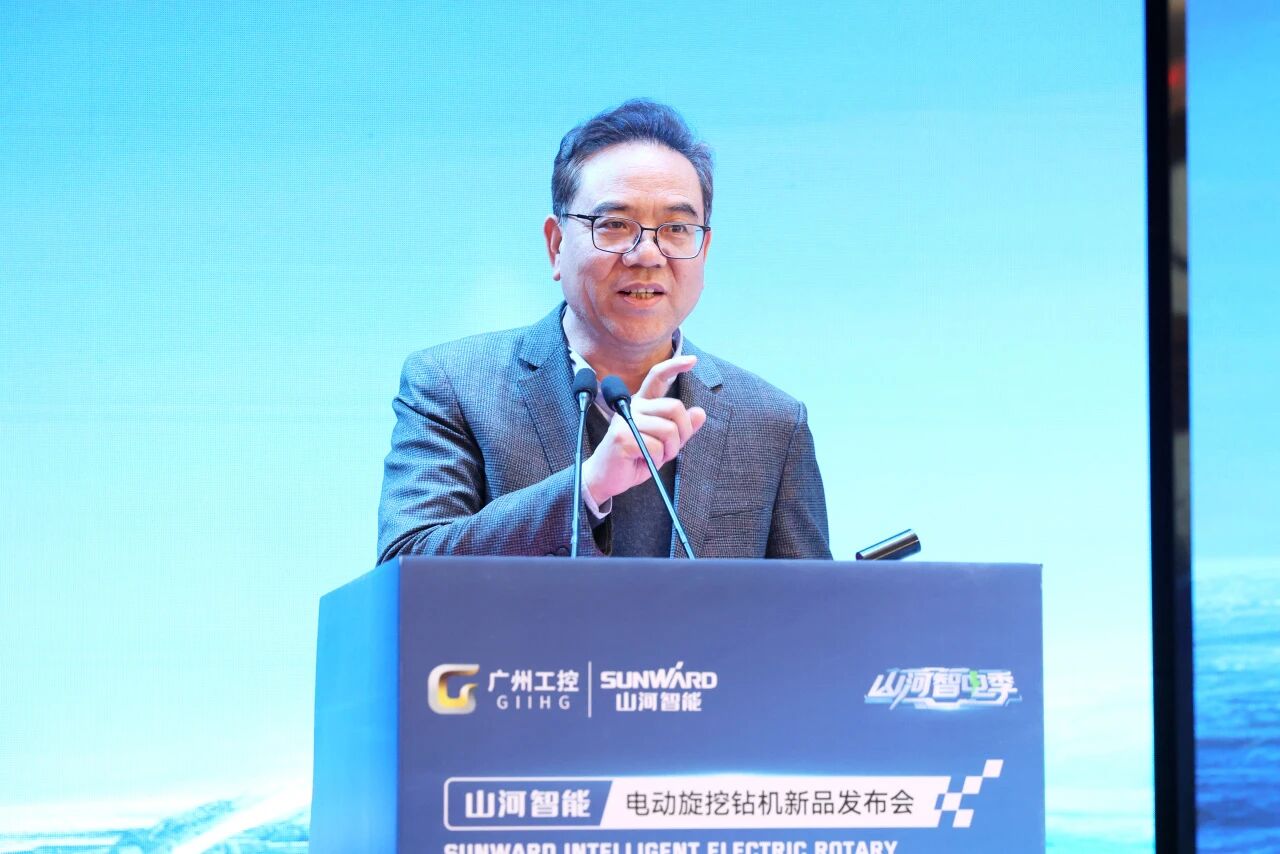 UED在线官网网页版(中国)唯一官方网站智能举行电动旋挖钻机新品发布会，收获1.2亿元订单