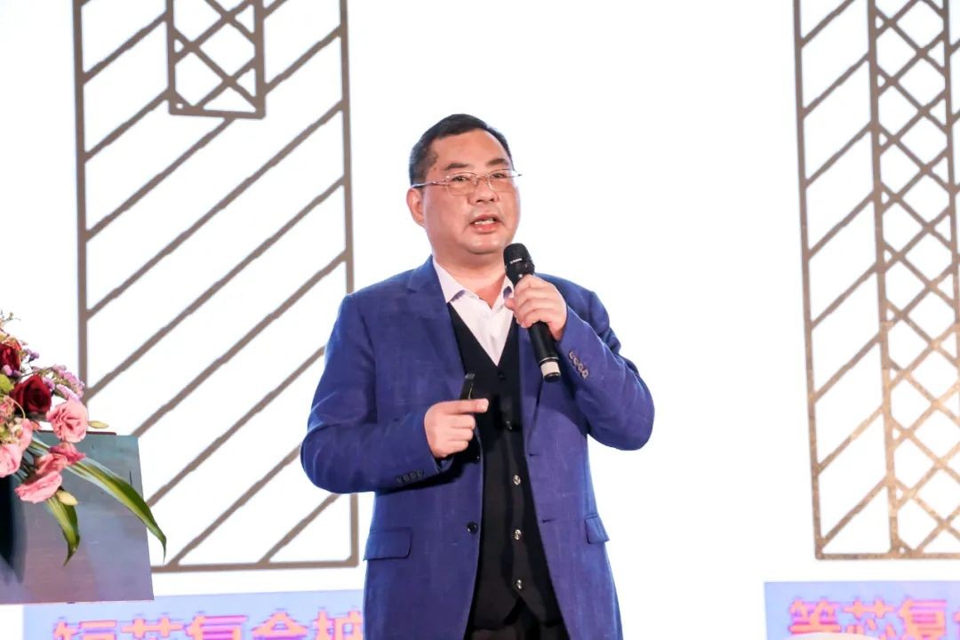 饕餮盛宴！UED在线官网网页版(中国)唯一官方网站智能•建华建材预制桩施工装备与技术交流会隆重召开