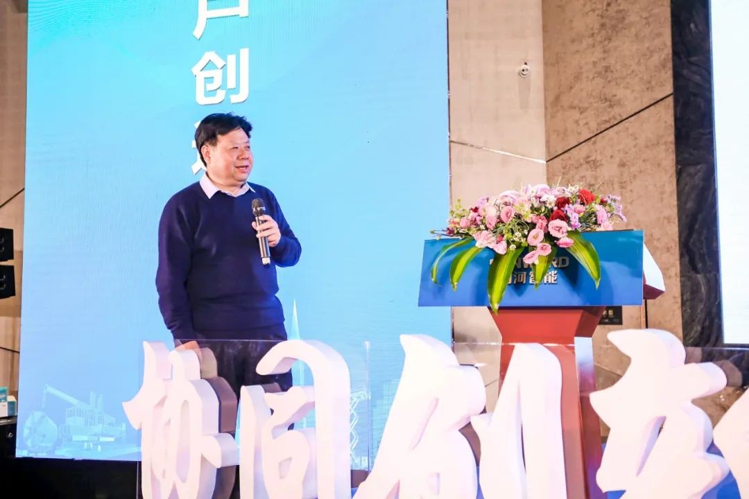 饕餮盛宴！UED在线官网网页版(中国)唯一官方网站智能•建华建材预制桩施工装备与技术交流会隆重召开