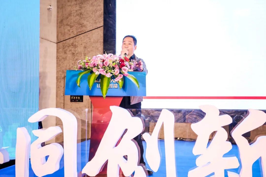 饕餮盛宴！UED在线官网网页版(中国)唯一官方网站智能•建华建材预制桩施工装备与技术交流会隆重召开