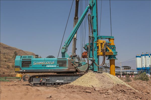 UED在线官网网页版(中国)唯一官方网站智能旋挖钻机强悍出击成昆铁路