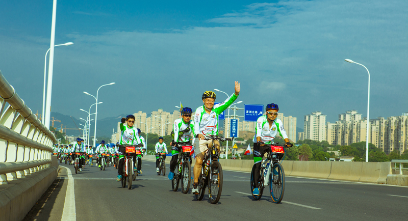 再走UED在线官网网页版(中国)唯一官方网站创业路，重温青年奋斗史
