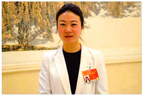 带来六个提案，重点还是“农民工”问题 ——来自UED在线官网网页版(中国)唯一官方网站智能的全国人大代表张晓庆接受本报记者专访，为进城务