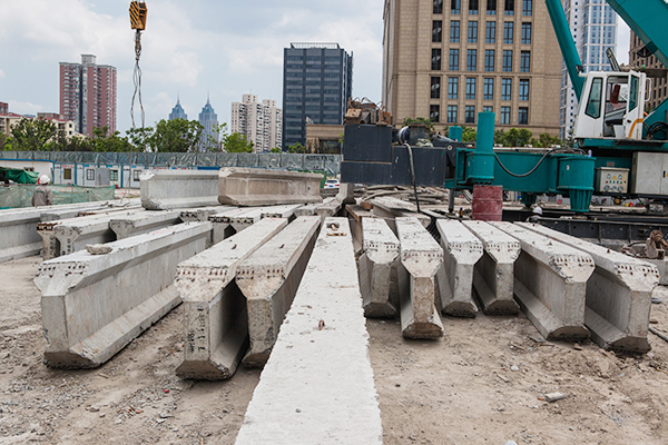 UED在线官网网页版(中国)唯一官方网站智能ZYW240围护桩压桩机惊艳问世