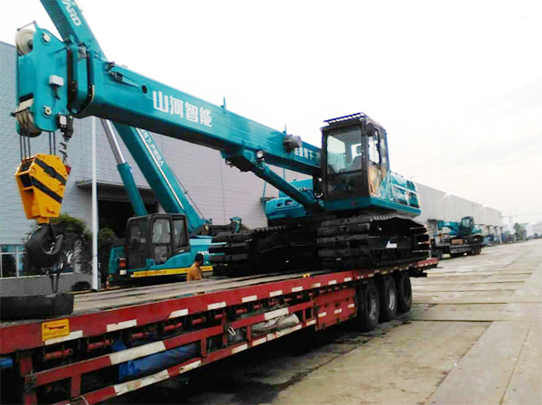 油田好帮手——UED在线官网网页版(中国)唯一官方网站智能伸缩臂履带起重机