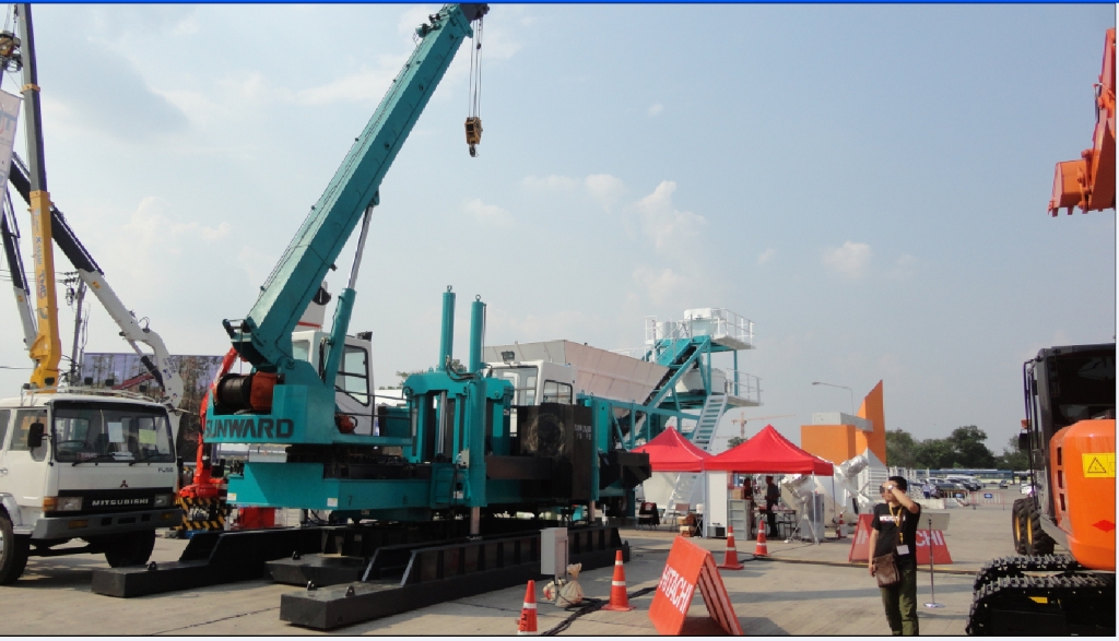 UED在线官网网页版(中国)唯一官方网站智能液压静力压桩机“亮剑”