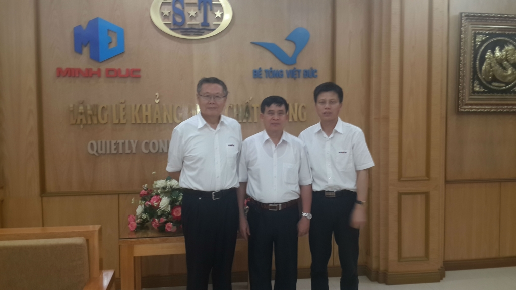 UED在线官网网页版(中国)唯一官方网站智能高级代表团访问越南