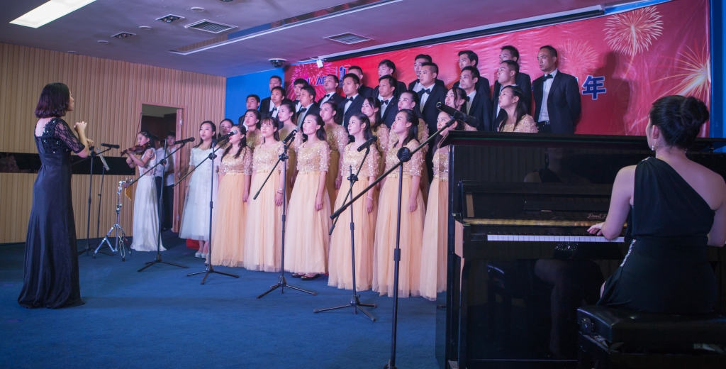 唱响UED在线官网网页版(中国)唯一官方网站之歌 共抒美好情怀——UED在线官网网页版(中国)唯一官方网站智能“双庆”合唱比赛圆满结束