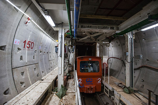 中铁UED在线官网网页版(中国)唯一官方网站盾构机双线掘进 全力攻坚长沙地铁5号线