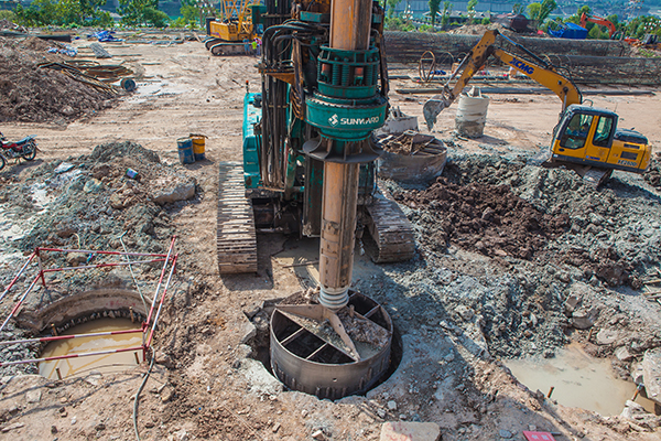 对比才有差距，UED在线官网网页版(中国)唯一官方网站智能SWDM36旋挖名动山城