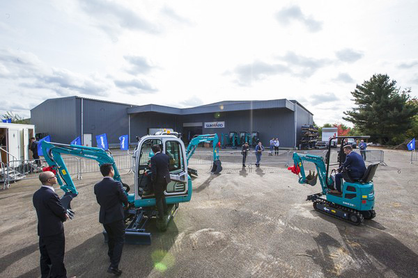 UED在线官网网页版(中国)唯一官方网站智能隆重举行2017年欧洲经销商大会