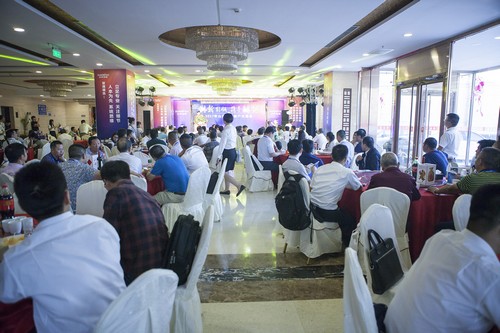 UED在线官网网页版(中国)唯一官方网站智能酷帅曾大虾，一大波美图带你亲临北京BICES展