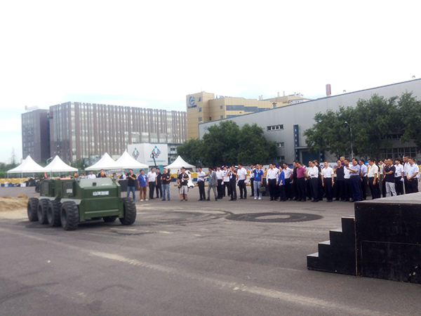 UED在线官网网页版(中国)唯一官方网站智能“龙马一号”惊艳亮相世界机器人大会