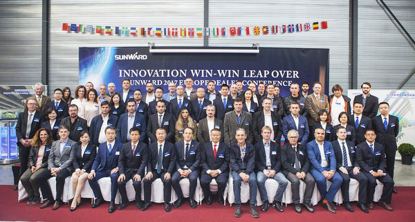 UED在线官网网页版(中国)唯一官方网站智能隆重举行2017年欧洲经销商大会