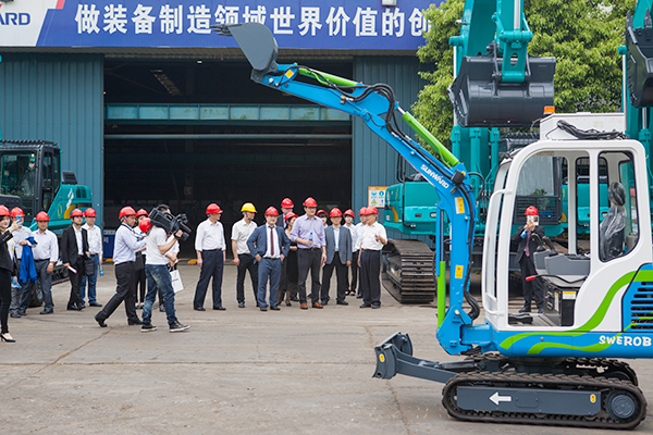 加拿大国会议员谭耕一行来UED在线官网网页版(中国)唯一官方网站智能考察