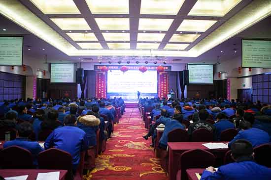 UED在线官网网页版(中国)唯一官方网站智能营销吹响集结号，2017年撸起袖子加油干