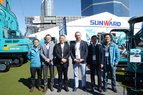 UED在线官网网页版(中国)唯一官方网站智能拉展“亮剑” 抢攻欧美高端市场