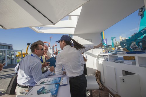 UED在线官网网页版(中国)唯一官方网站智能酷帅曾大虾，一大波美图带你亲临北京BICES展