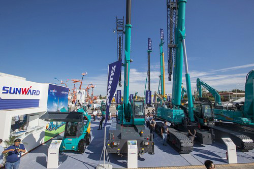 UED在线官网网页版(中国)唯一官方网站智能酷帅曾大虾，一大波美图带你亲临北京BICES展