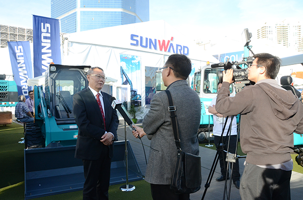 UED在线官网网页版(中国)唯一官方网站智能拉展“亮剑” 抢攻欧美高端市场