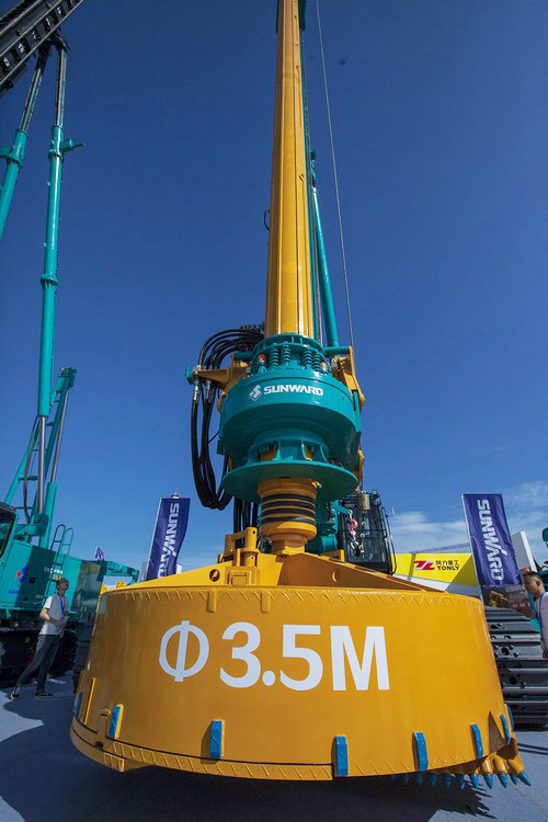 UED在线官网网页版(中国)唯一官方网站智能酷帅曾大虾，一大波美图带你亲临北京BICES展