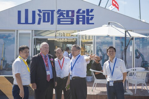 UED在线官网网页版(中国)唯一官方网站智能酷帅曾大虾，一大波美图带你亲临北京BICES展