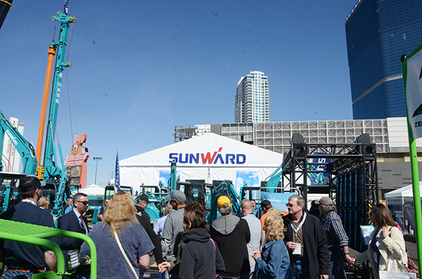 UED在线官网网页版(中国)唯一官方网站智能拉展“亮剑” 抢攻欧美高端市场