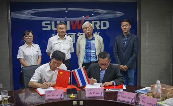 掘金一带一路，UED在线官网网页版(中国)唯一官方网站智能中大挖大批量出口泰国