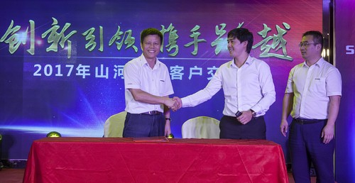 UED在线官网网页版(中国)唯一官方网站智能酷帅曾大虾，一大波美图带你亲临北京BICES展