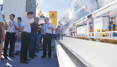 UED在线官网网页版(中国)唯一官方网站智能酷帅曾大虾，一大波美图带你亲临北京BICES展