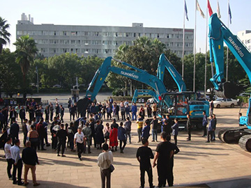 5千万! UED在线官网网页版(中国)唯一官方网站智能挖掘机订货会创新高