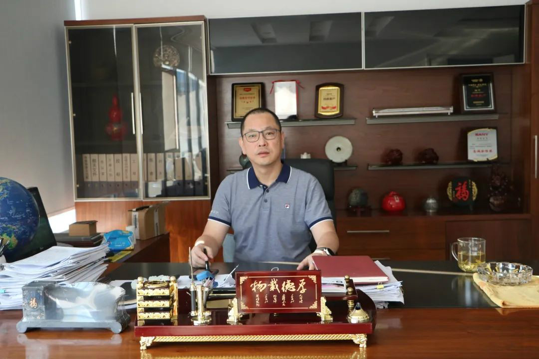 从事桩基础20多年阅机无数，这家公司无条件信任UED在线官网网页版(中国)唯一官方网站智能