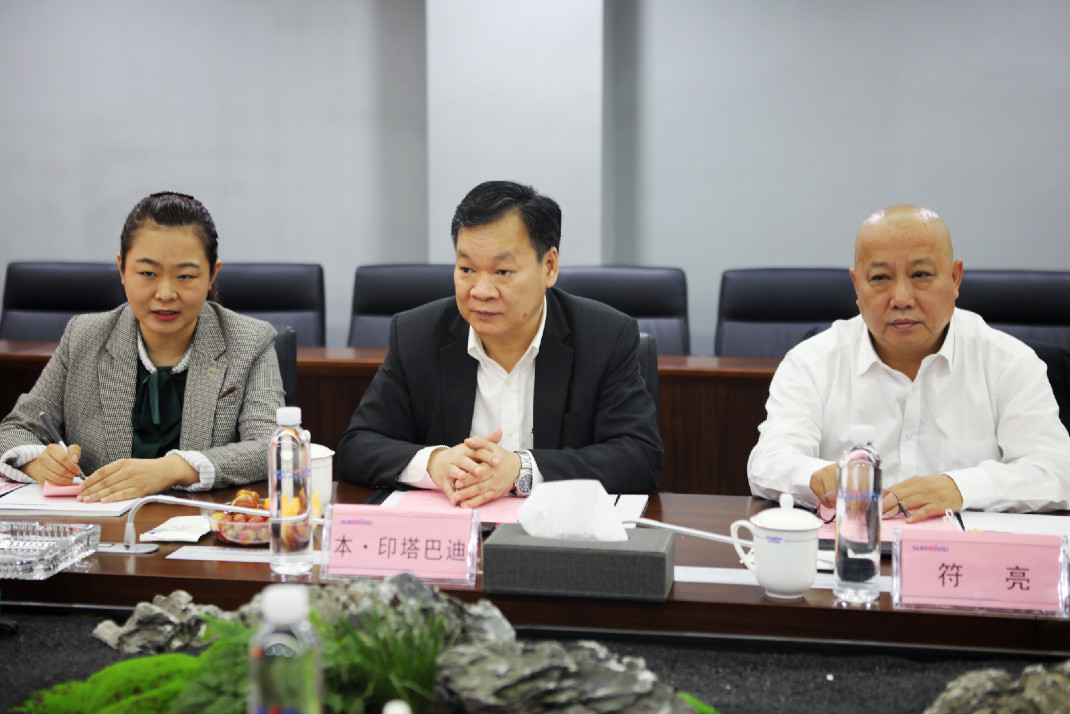 老挝长沙总领事本·印塔巴迪考察UED在线官网网页版(中国)唯一官方网站智能