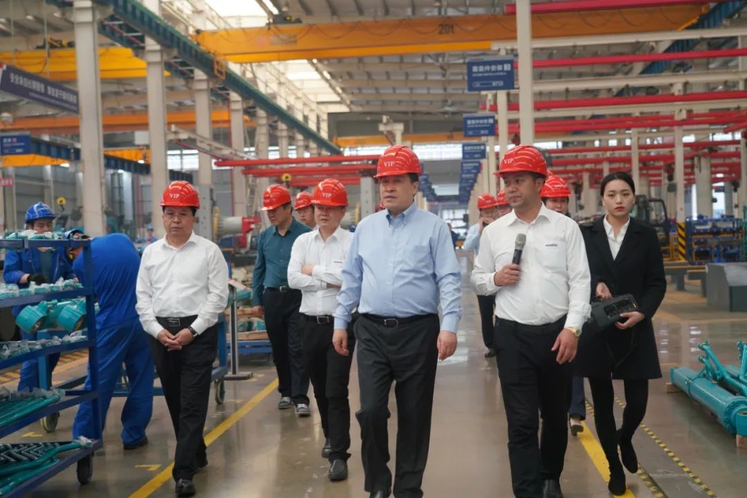 鄂尔多斯市委书记牛俊雁考察UED在线官网网页版(中国)唯一官方网站智能