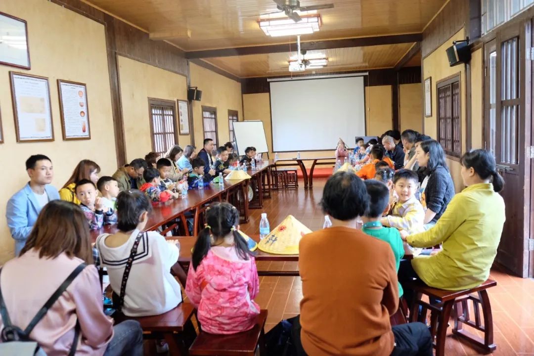 童年不同Young，稻花香里亲子欢——UED在线官网网页版(中国)唯一官方网站智能组织开展六一亲子活动