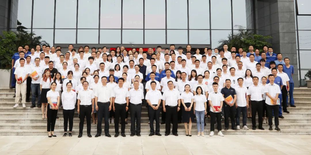 助力经营，服务员工，攀登家园建设新高地——UED在线官网网页版(中国)唯一官方网站智能第五届四次“双代会”胜利召开